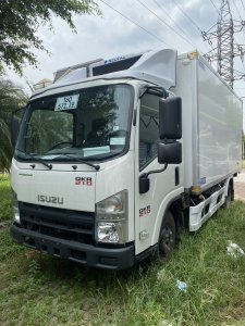 ISUZU 1t9 đông lạnh