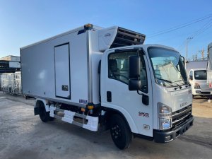 ISUZU Đông lạnh 2400kg